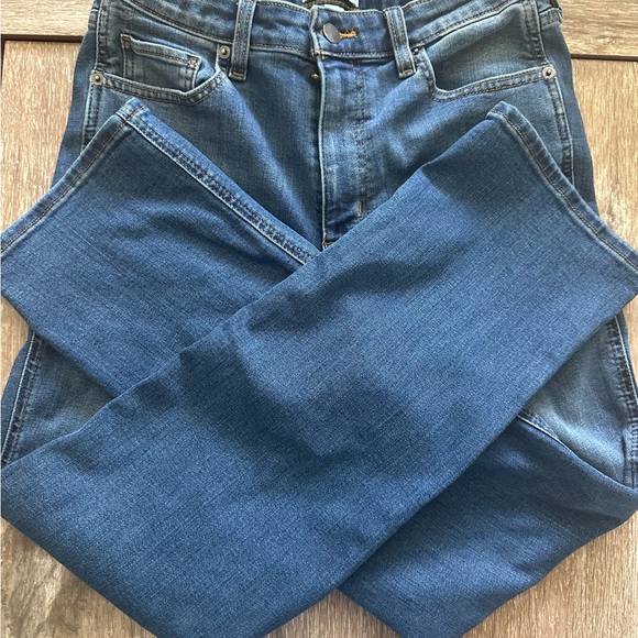 Universal Thread high rise everyday straight leg jeans, size 10 - Picture 6 of 7